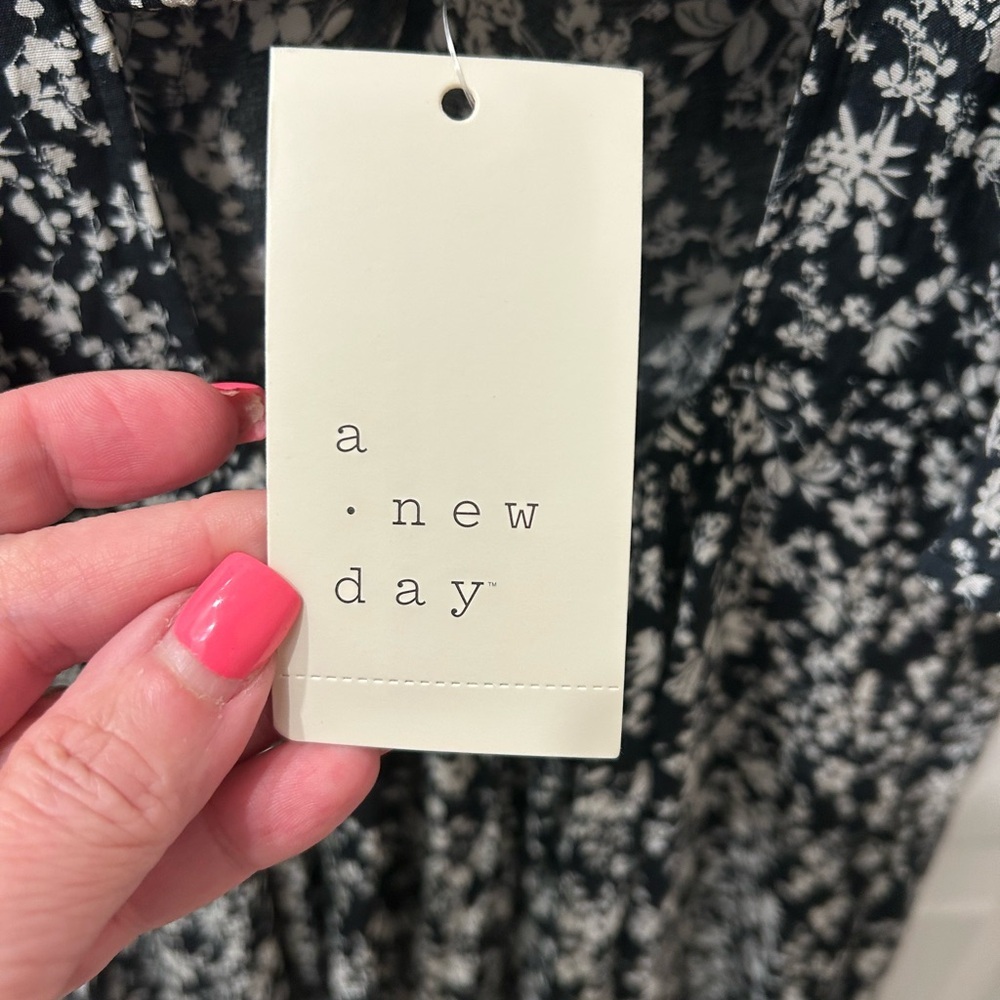 A New Day Black and Cream Floral Maxi Dress - Picture 13 of 14